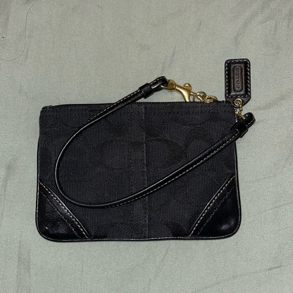 Coach wristlet in black - Picture 2 of 4